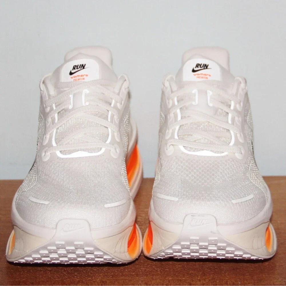 Nike Vomero Premium Running Shoes Mens 6.5 Womens 8 Sail Orange